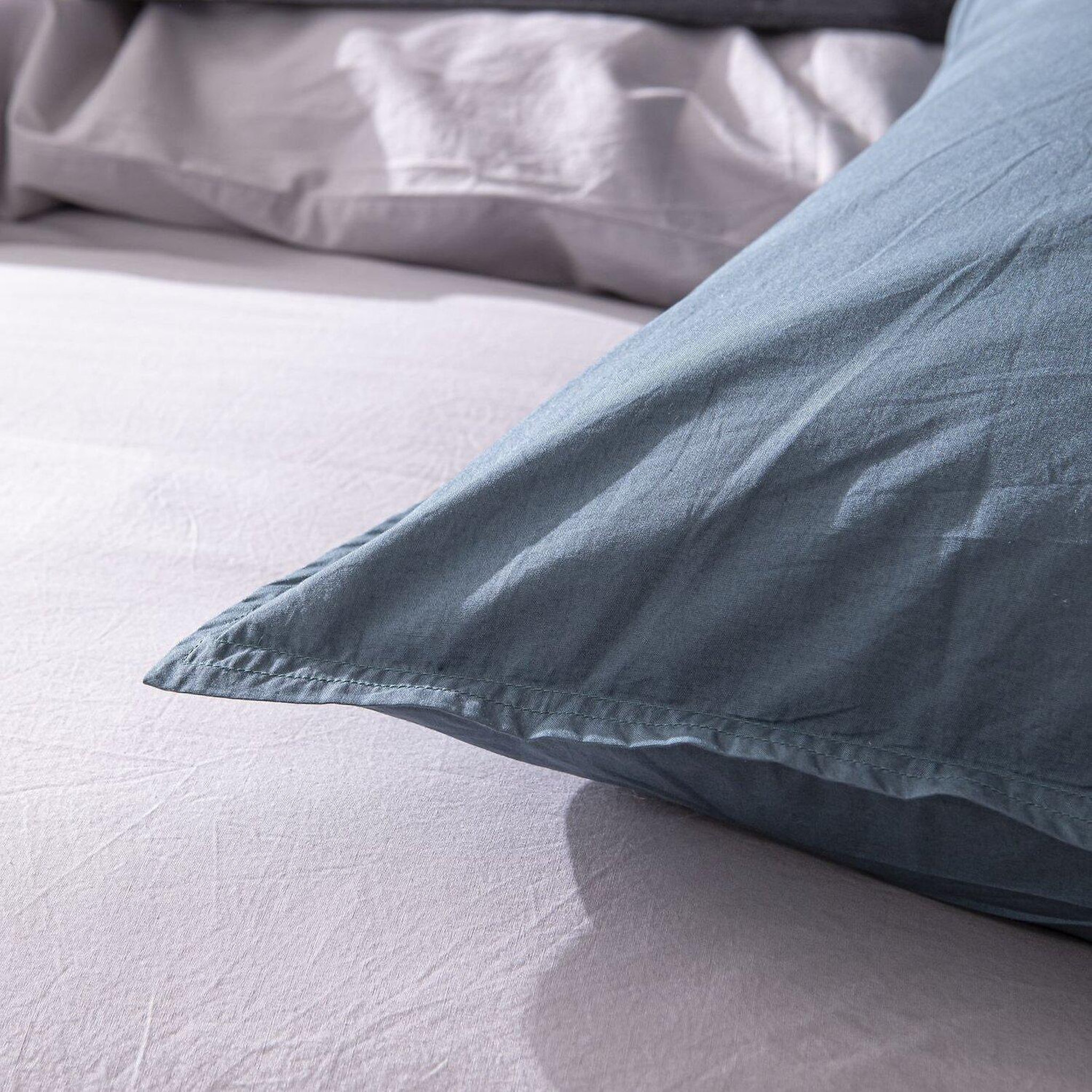 Voir la diapositive 2 : BATON ROUGE Taie d'oreiller 100% percale de coton lavé 80fils/cm2