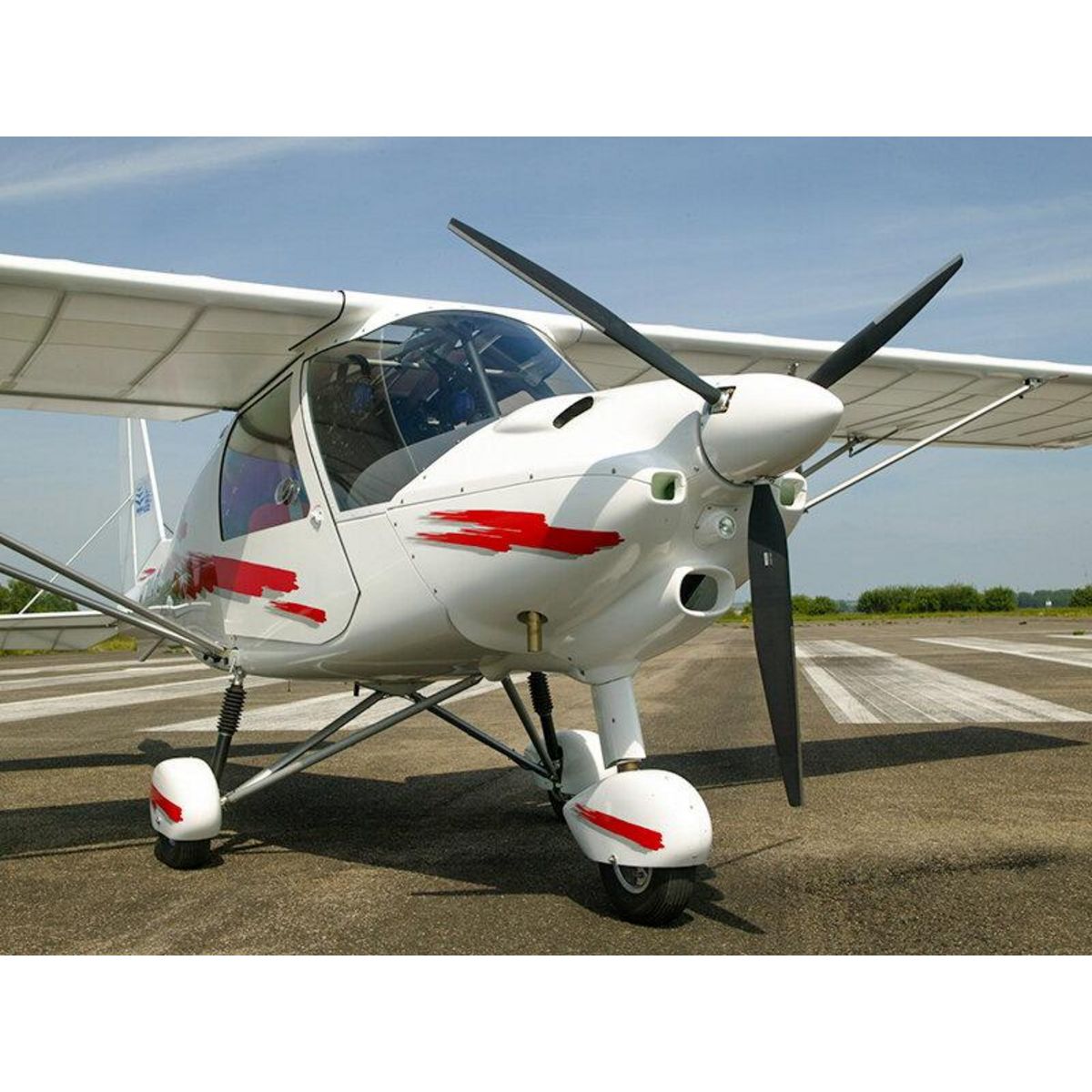 Smartbox Vol de 30 minutes en ULM multiaxes entre Nancy et Strasbourg - Coffret Cadeau Sport & Aventure