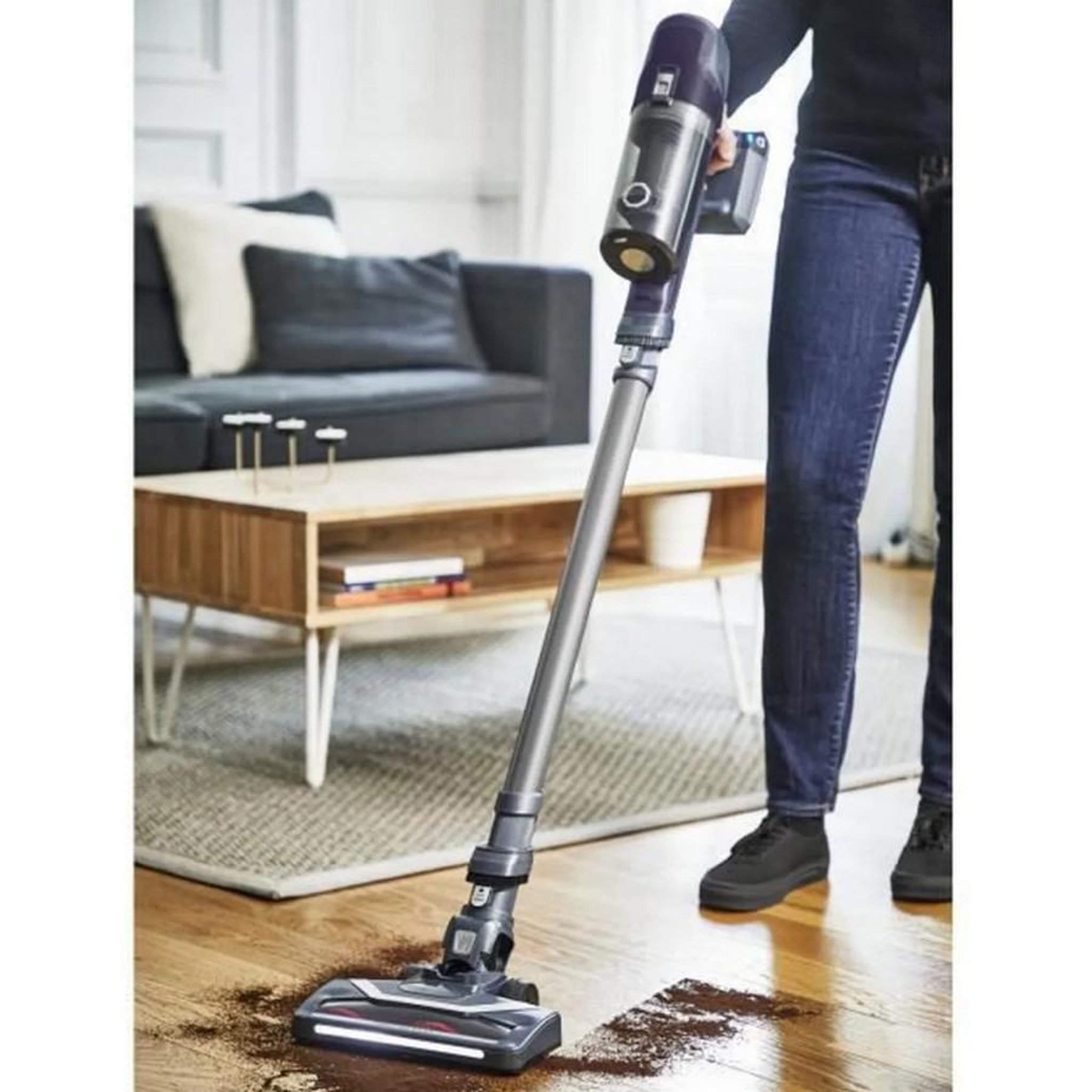 Voir la diapositive 5 : ROWENTA Aspirateur balai rechargeable 18v - rh6821wo