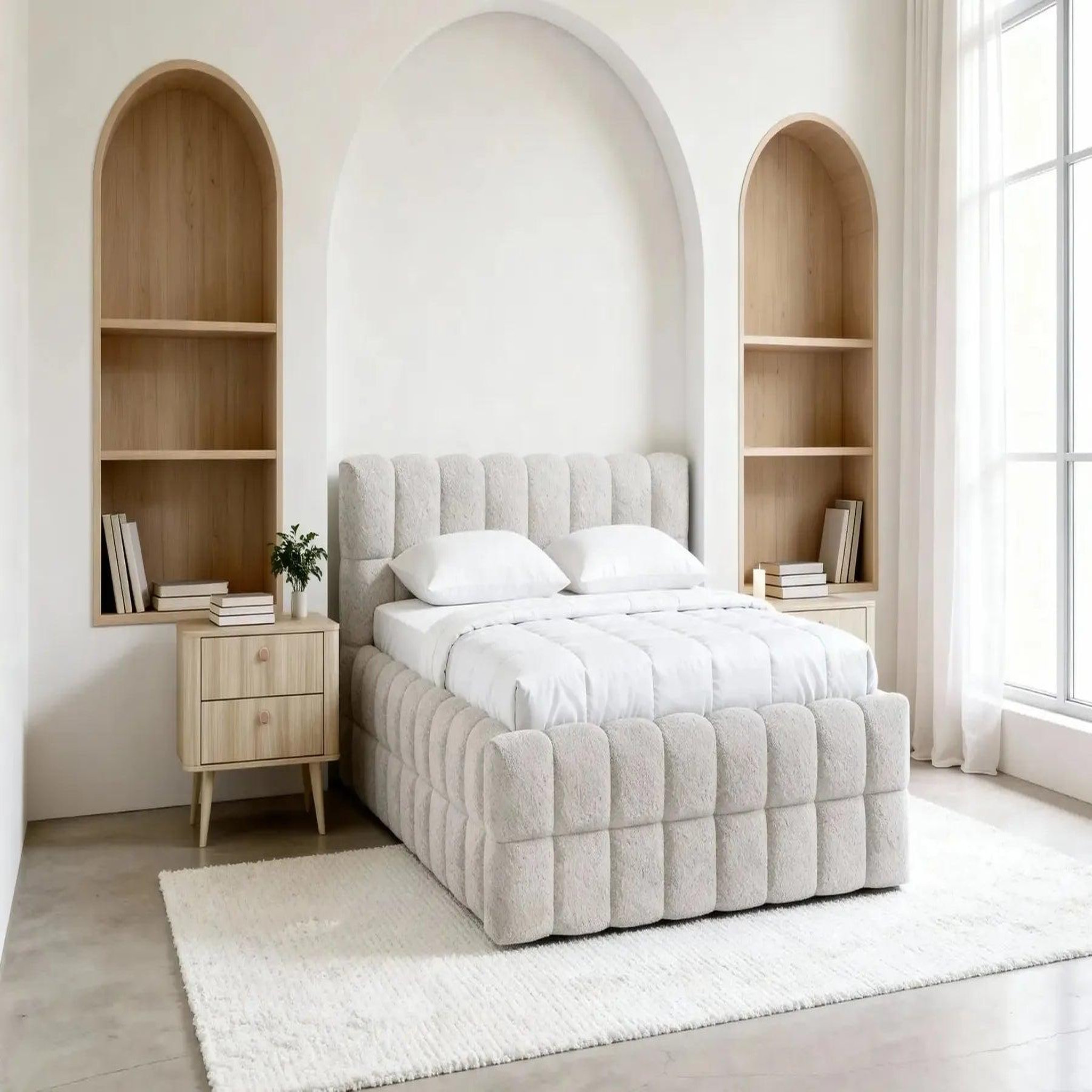Voir la diapositive 2 : CASANOVA PARIS Voltaire - lit coffre tissu bouclette beige