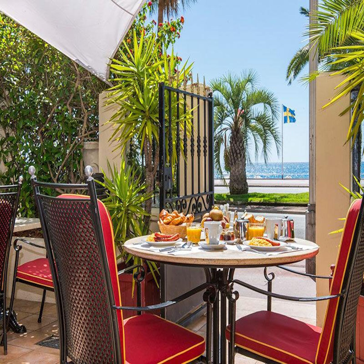 Smartbox 2 jours avec dîner en hôtel 4* sur la Promenade des Anglais à Nice - Coffret Cadeau Séjour
