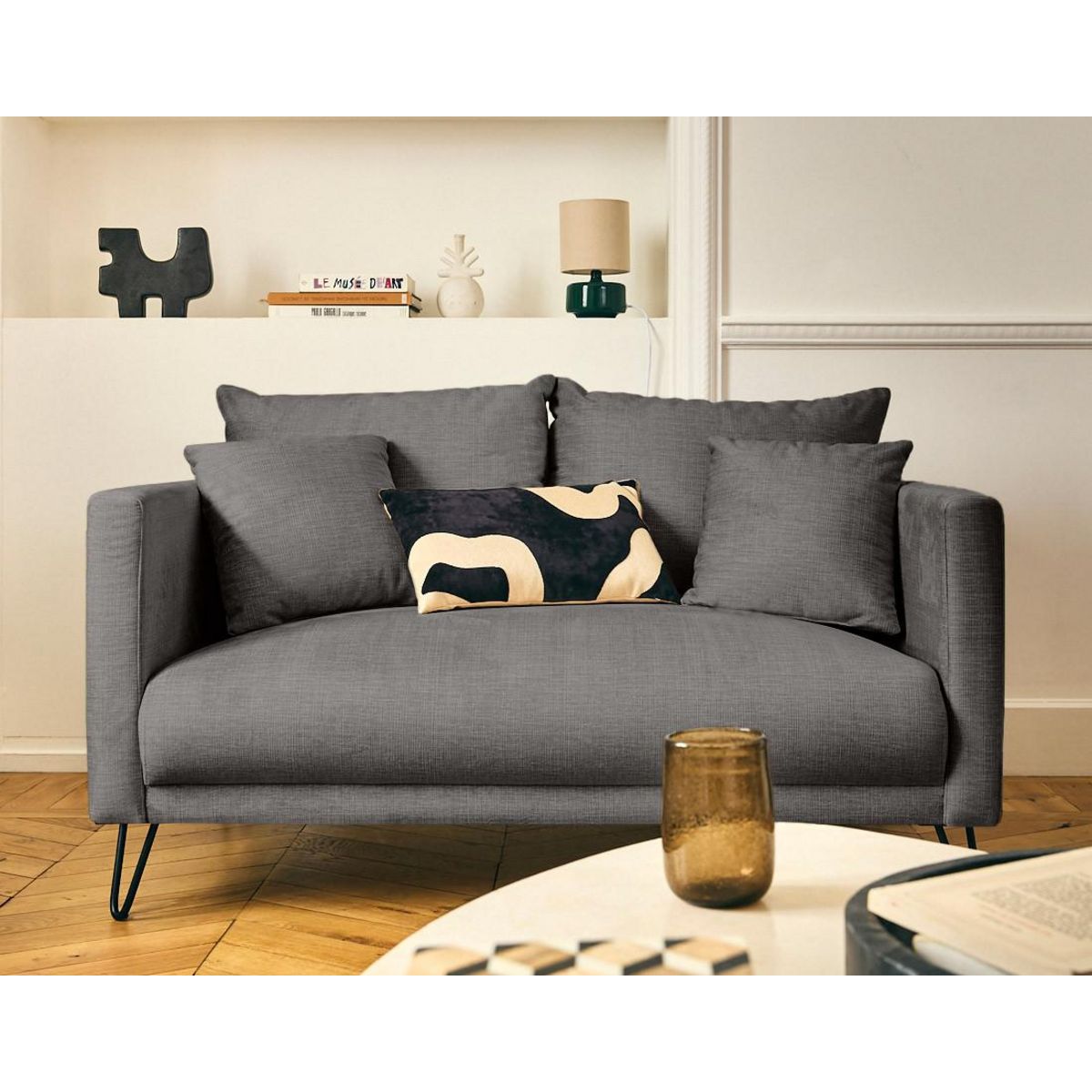 LISA DESIGN Ostrava - canapé droit 2 places en velours pieds en épingle