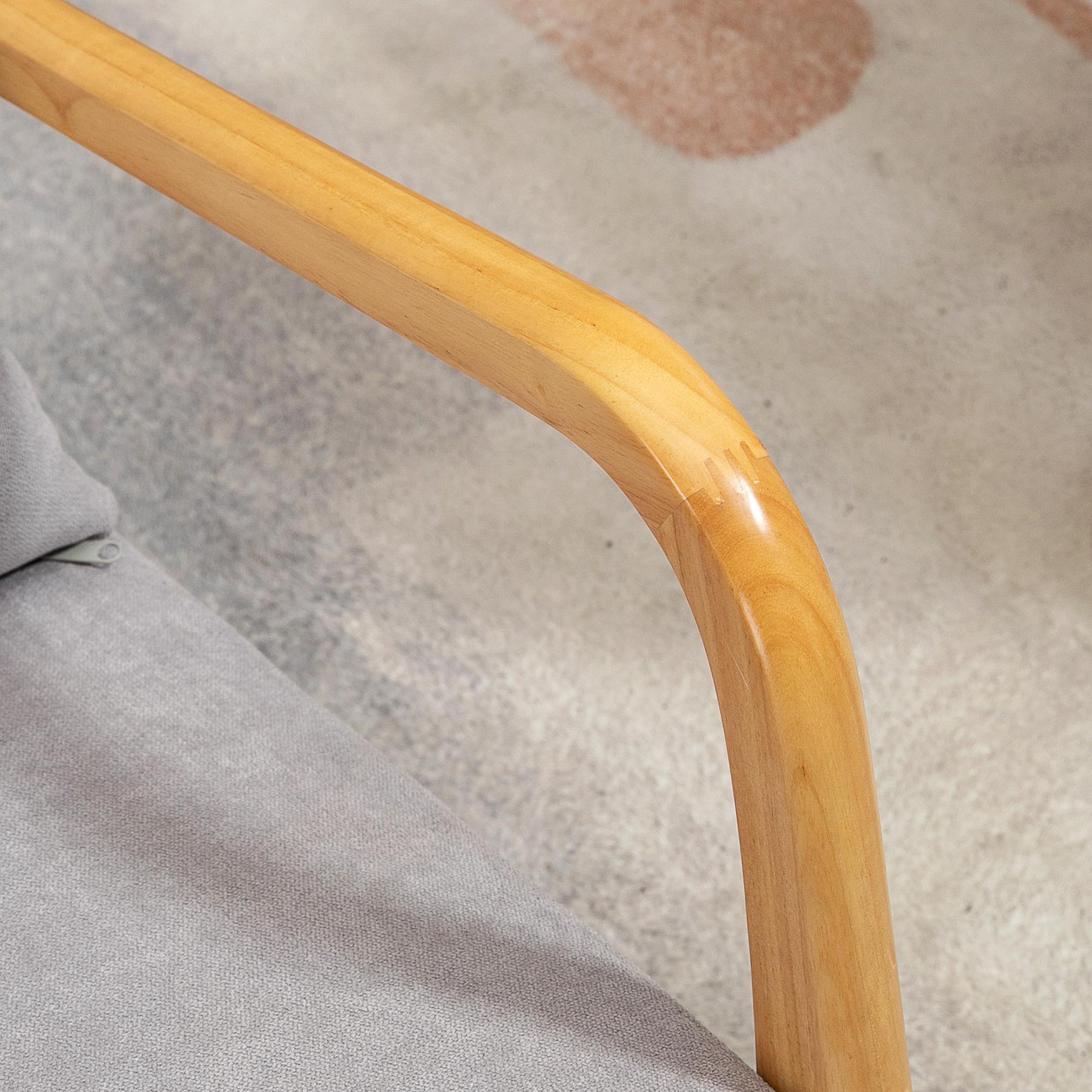 Voir la diapositive 5 : HOMCOM Fauteuil lounge - 3 coussins inclus - assise profonde - accoudoirs - structure bois hévéa - aspect velours gris