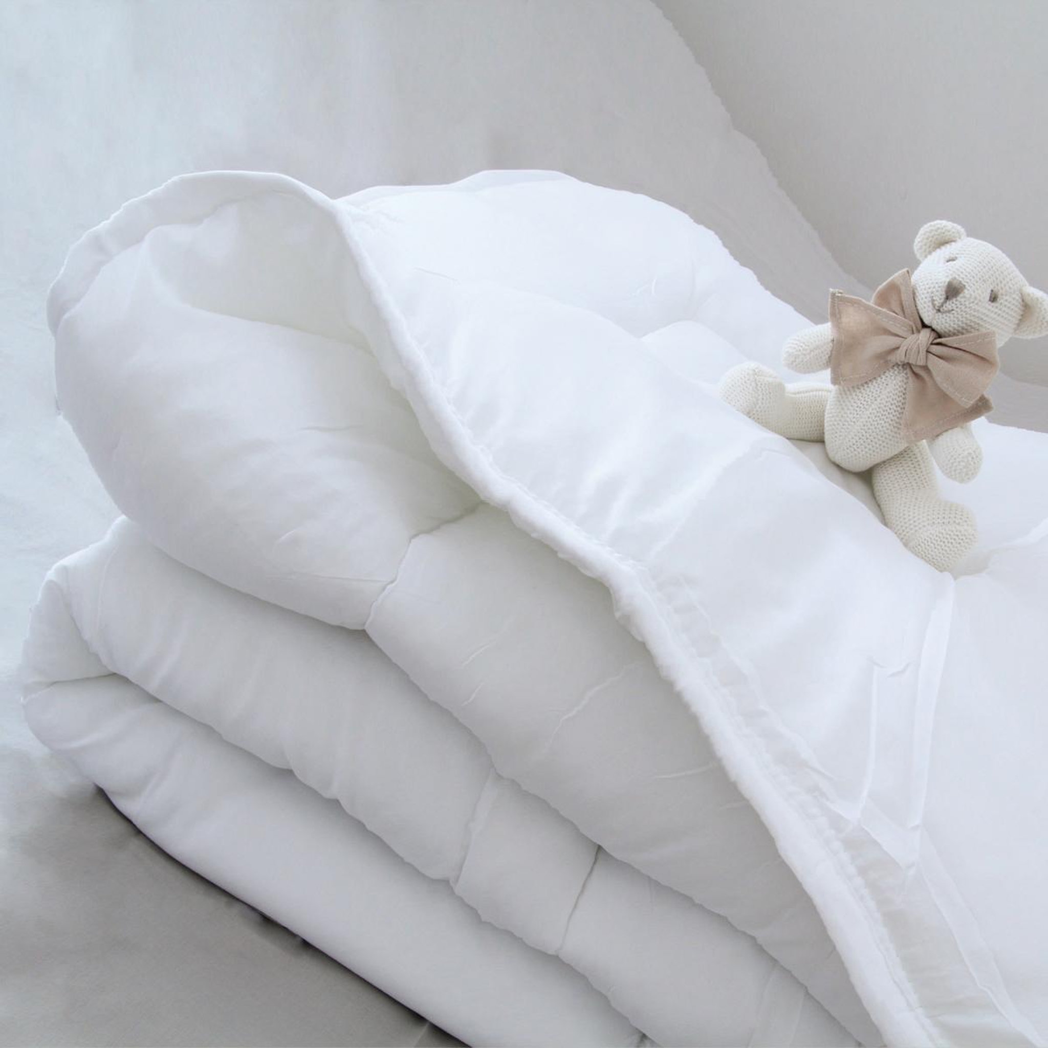 DOMIVA Couette bébé ma première couette - chaude. Coloris disponibles : Blanc