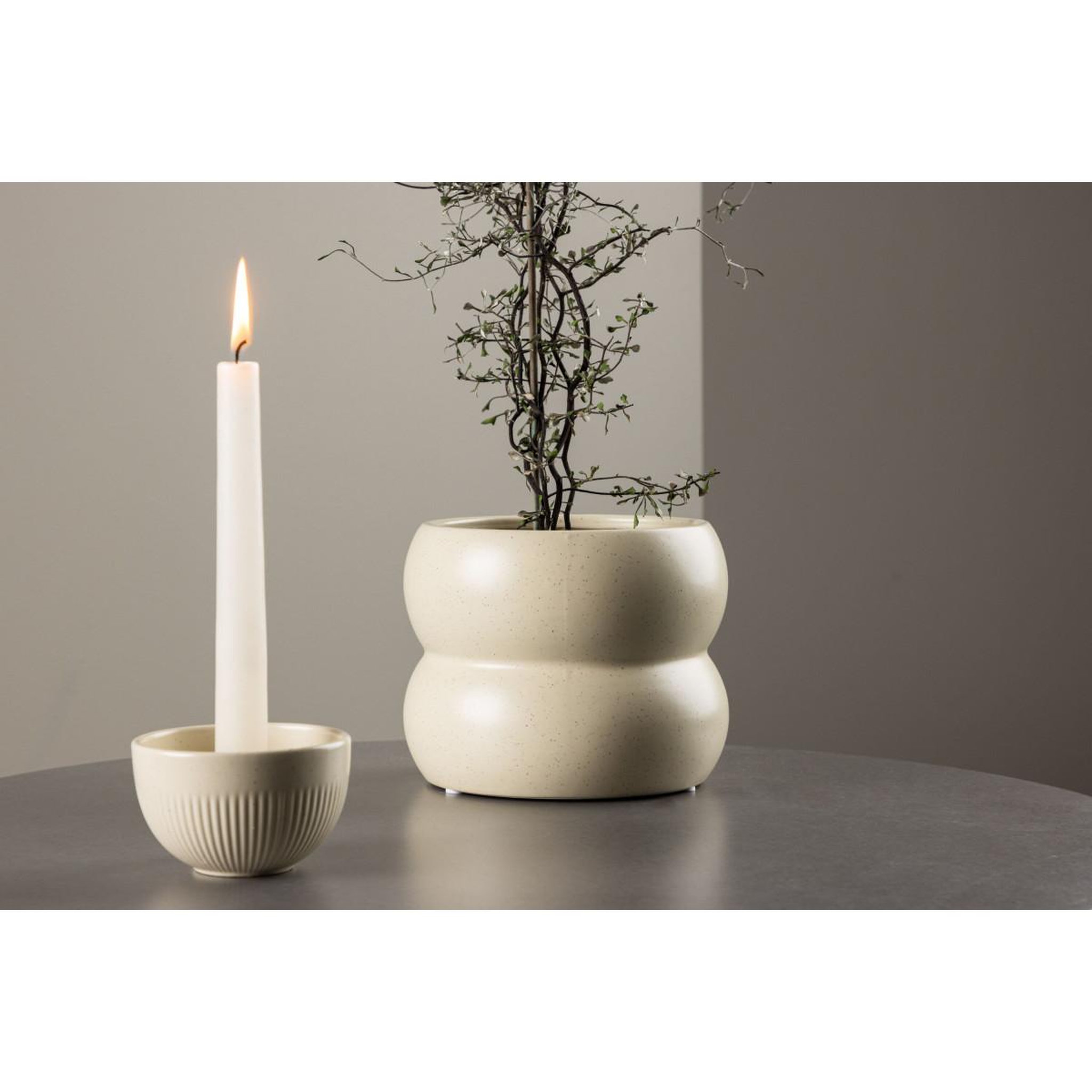 Voir la diapositive 4 : Paris Prix Pot Déco en Céramique  Dapne  16cm Beige & Noir