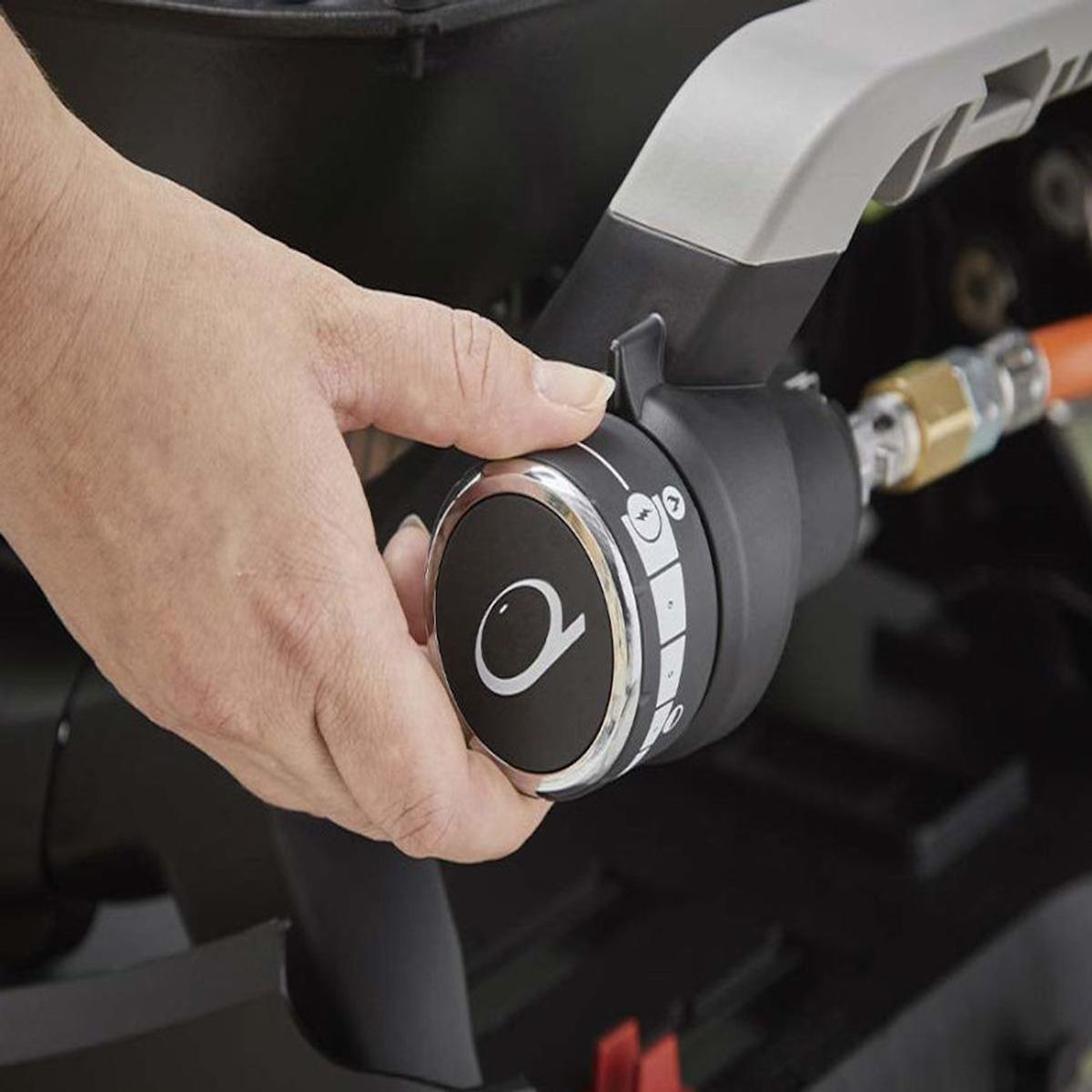 Weber Barbecue à gaz Q 1200N noir avec pied - Weber