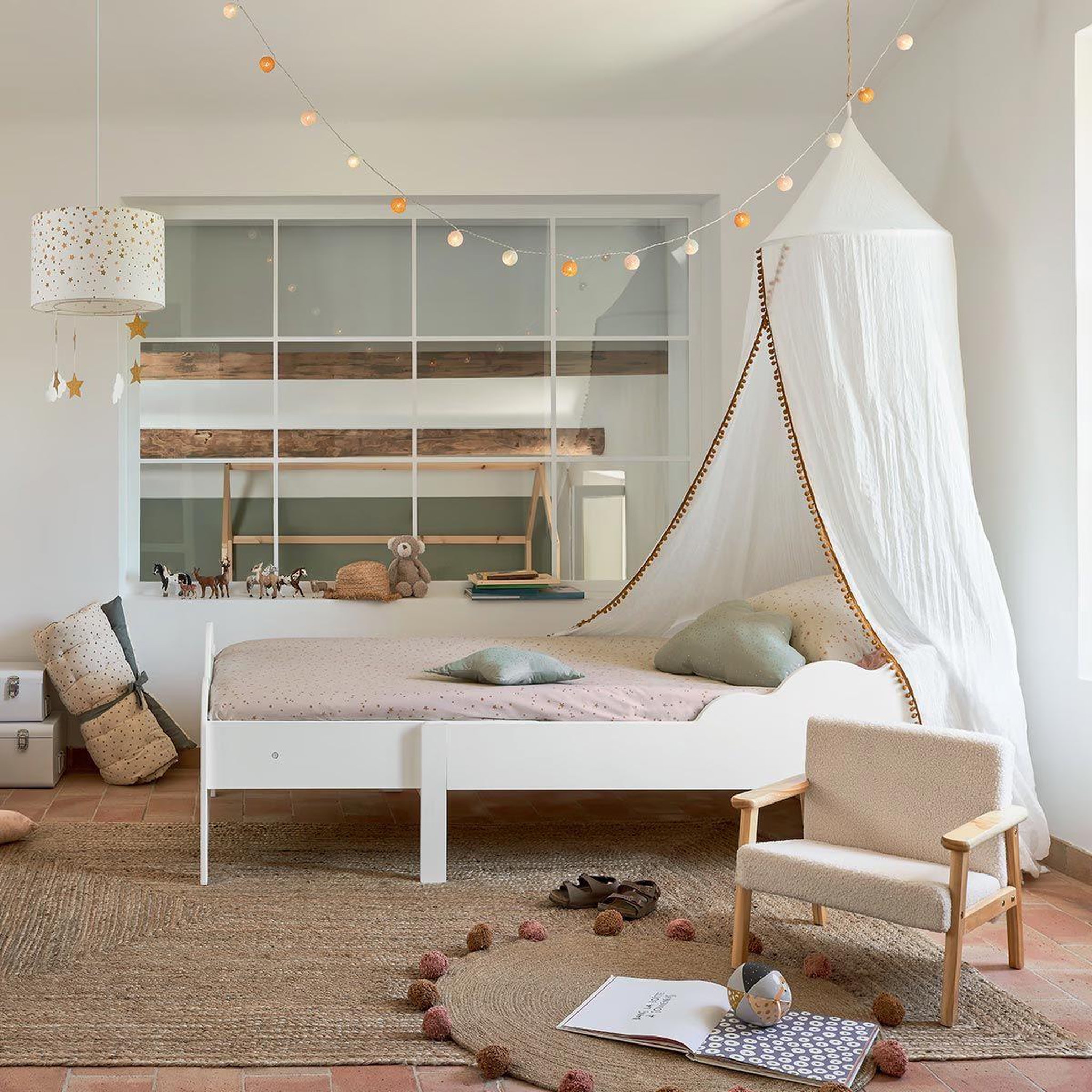 Voir la diapositive 3 : ATMOSPHERA Suspension étoilée pour chambre d'enfant