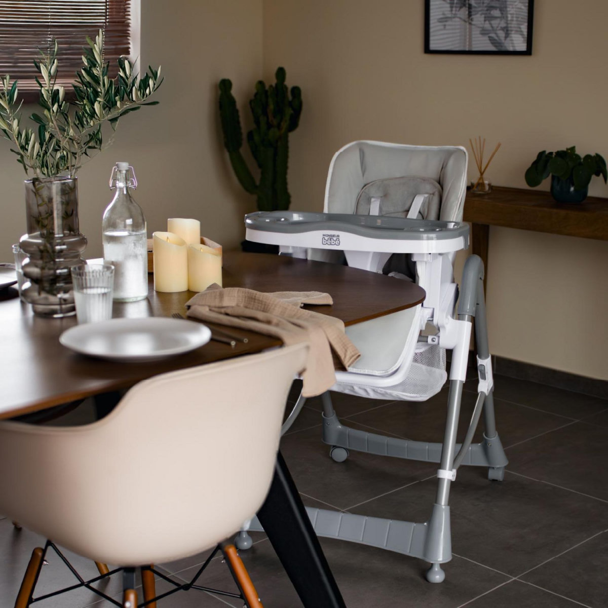 Monsieur Bébé Chaise haute bébé pliable réglable hauteur dossier tablette - Ptit