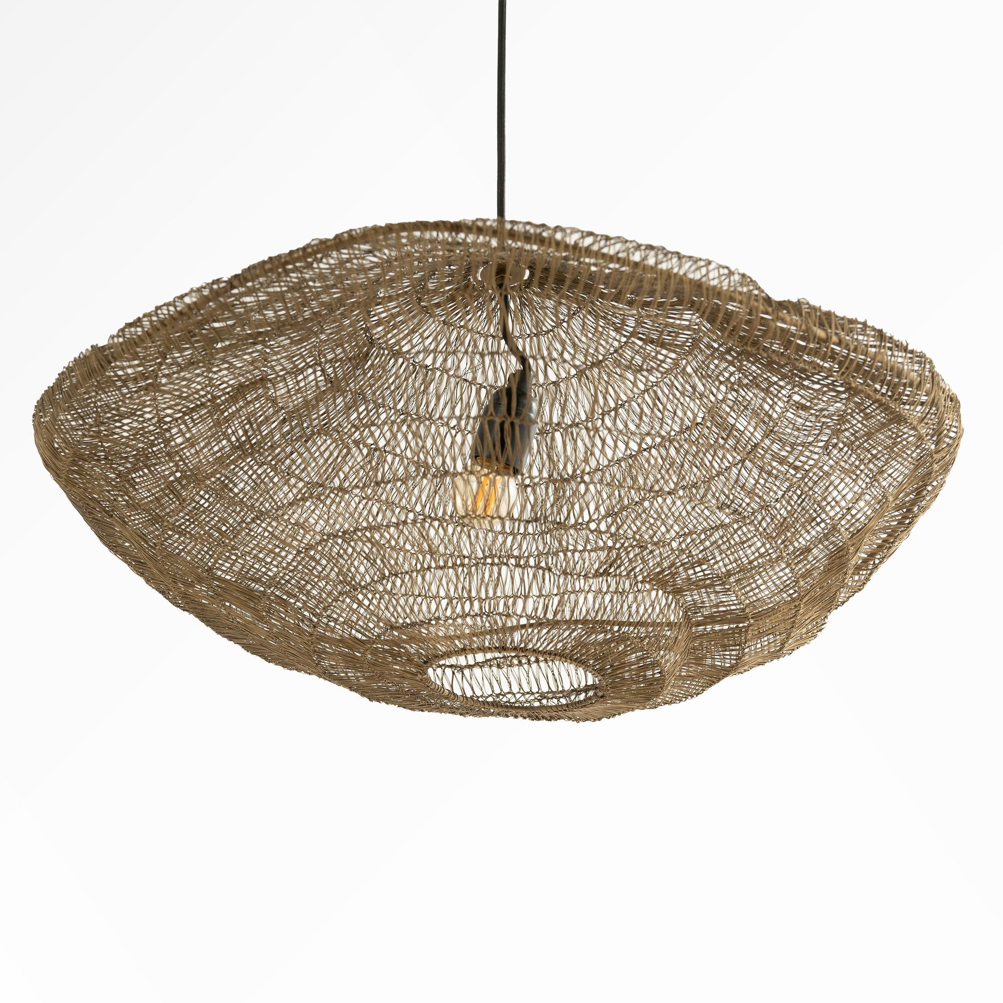 Voir la diapositive 2 : MAISON PAVANE Suspension en métal doré 61 cm-Ramo