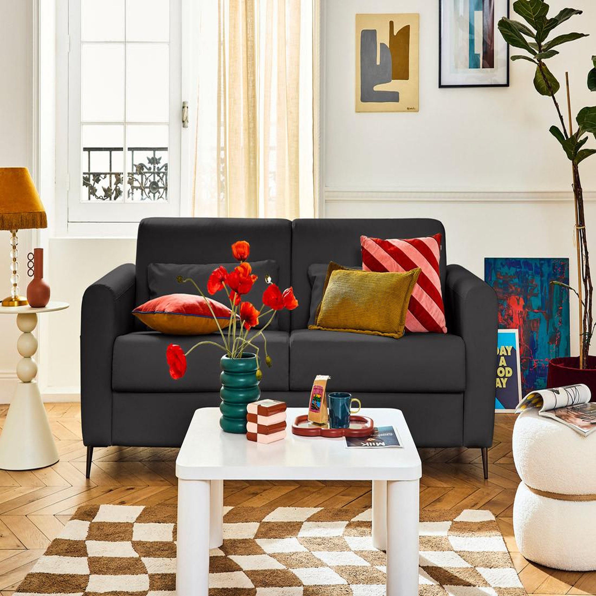 LISA DESIGN Owen - canapé 3 places convertible express couchage quotidien 140 cm matelas 12 cm en simili. Coloris disponibles : Beige