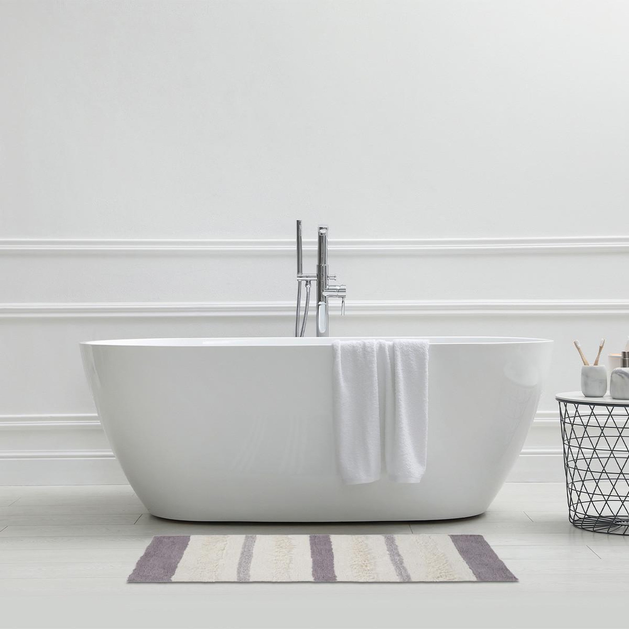 Voir la diapositive 2 : GUY LEVASSEUR Tapis de bain déco en coton tufté 60x120cm