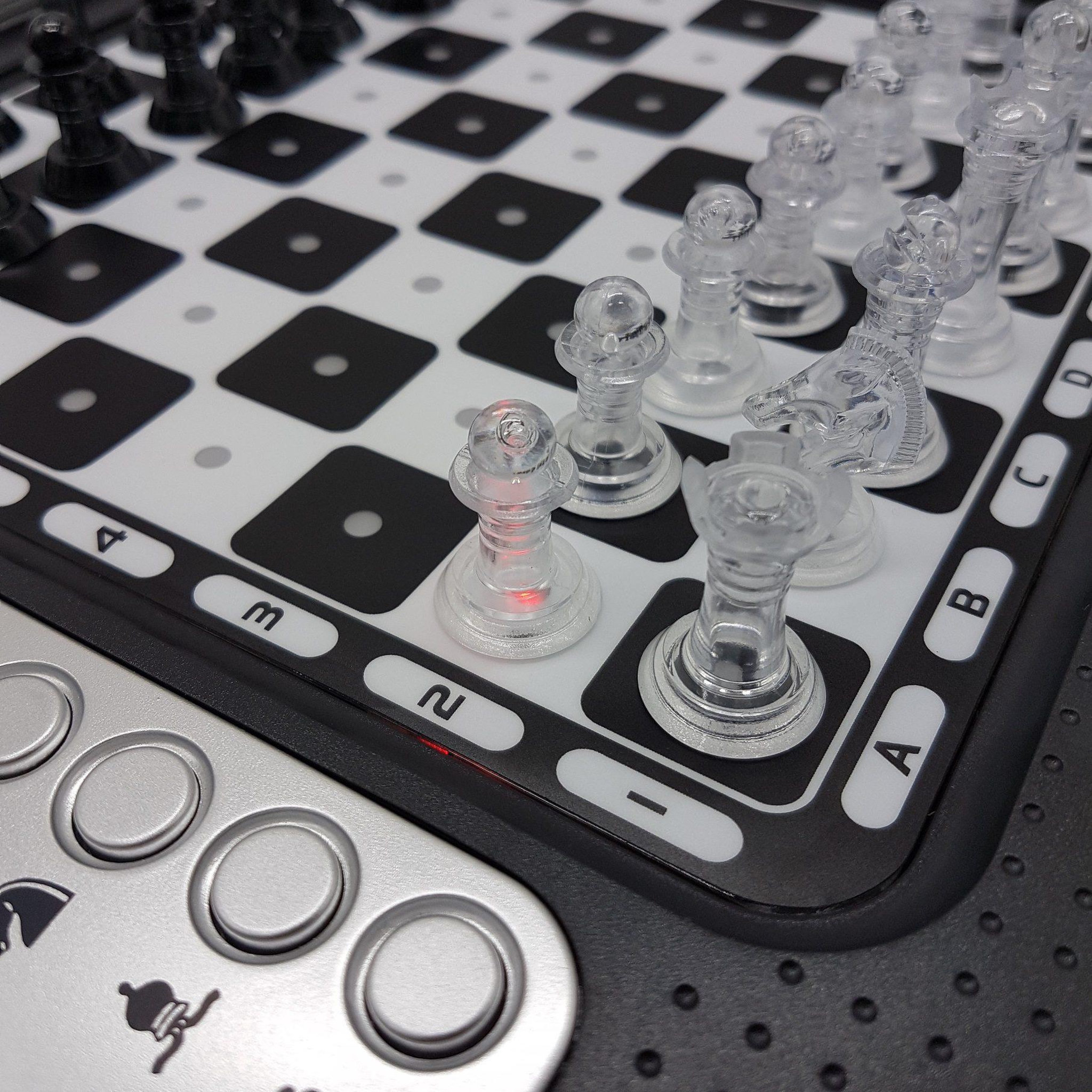 Voir la diapositive 4 : Lexibook ChessMan FX jeu d'échecs magnétique & électronique