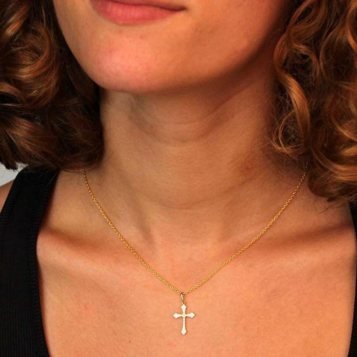 L'ATELIER D'AZUR Collier - Croix Or Jaune - Chaine Dorée Offerte - Femme ou Enfant
