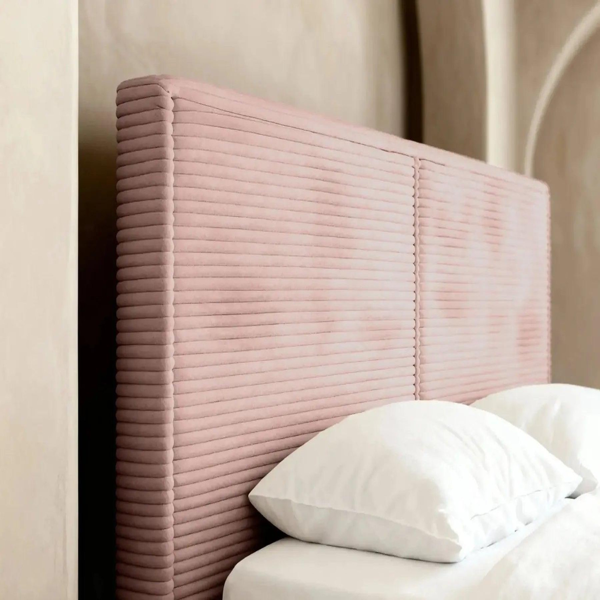 Voir la diapositive 4 : CASANOVA PARIS Eloise - lit coffre velours côtelé