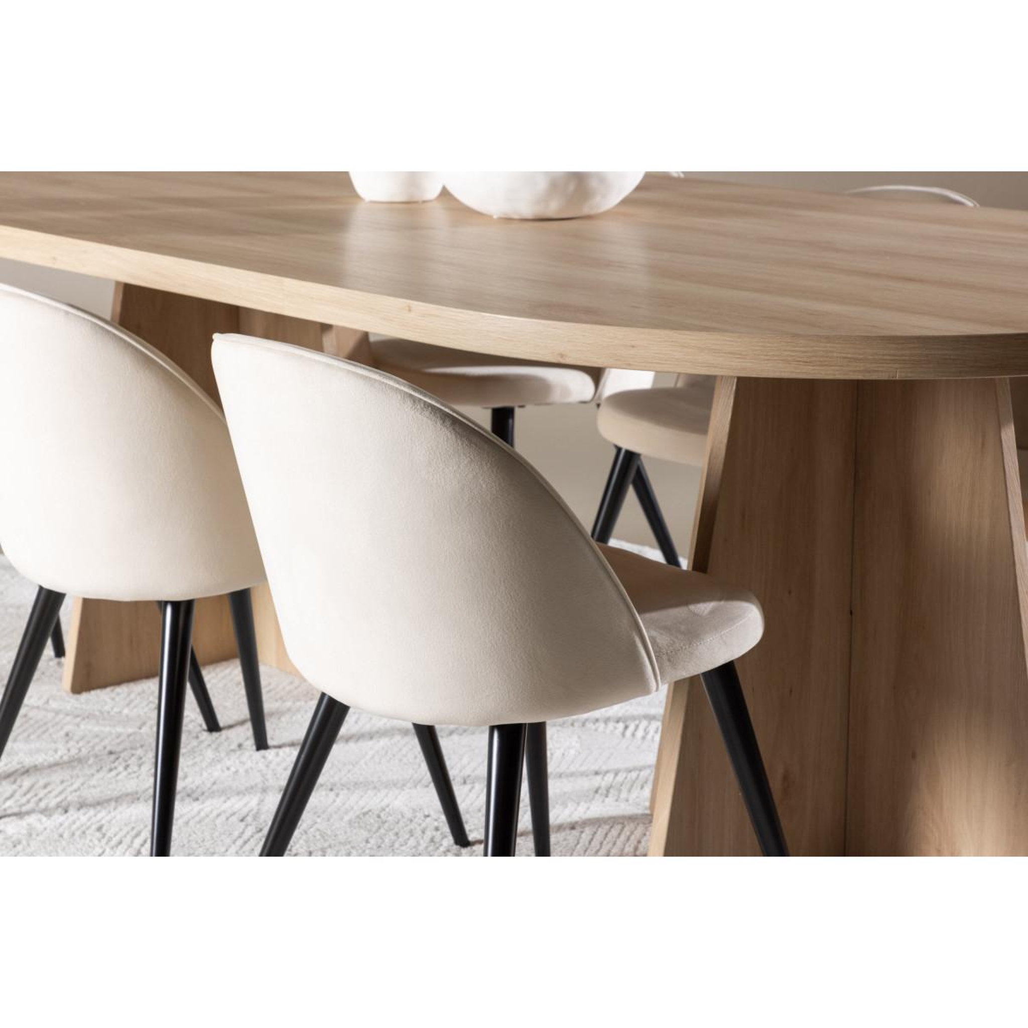 Voir la diapositive 5 : Paris Prix Ensemble table à manger & 6 chaises  bootcut & velvet   230cm naturel & beige