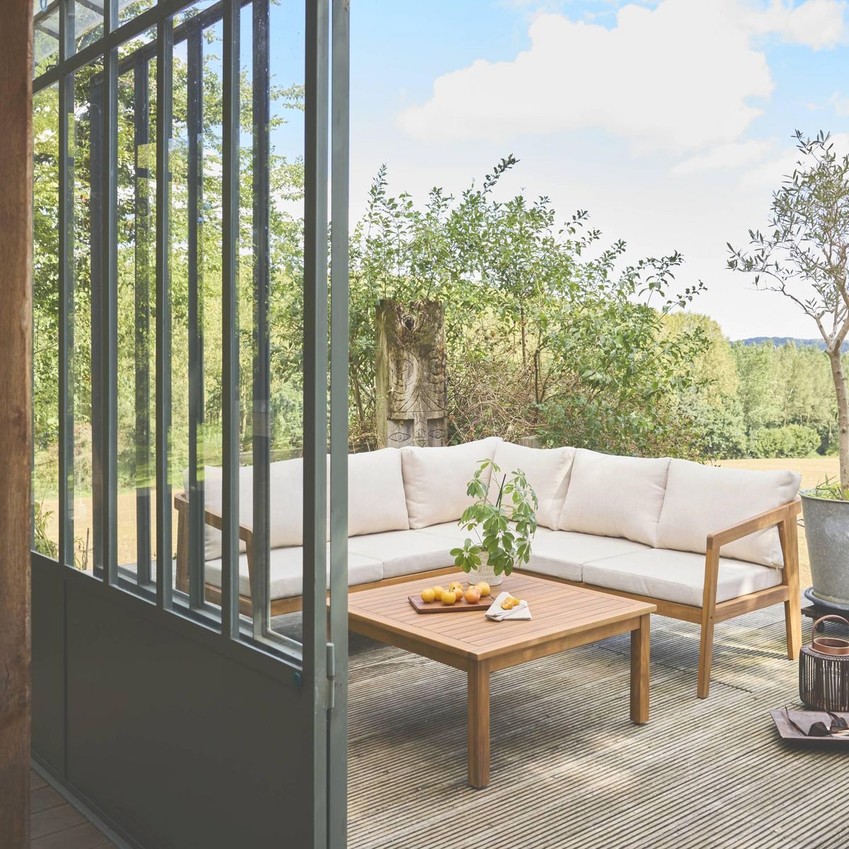 SWEEEK Salon de jardin d'angle en acacia 5 places LOBERIA CORNER, table carrée