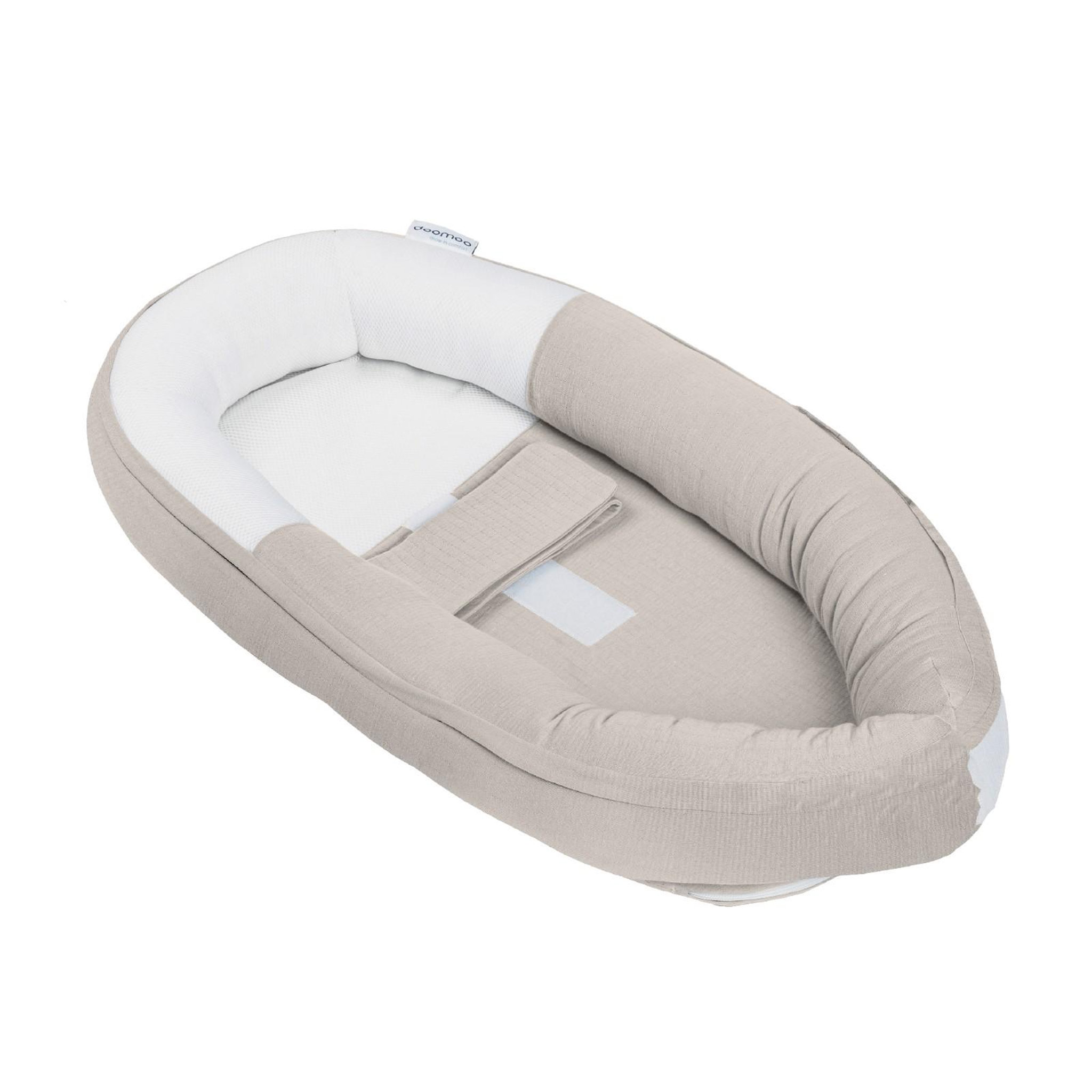 Voir la diapositive 1 : BABYMOOV Réducteur nouveau-né Doomoo Cocoon Babymoov - Evolutif, Respirant, 0 - 8 mois - Tetra Sand