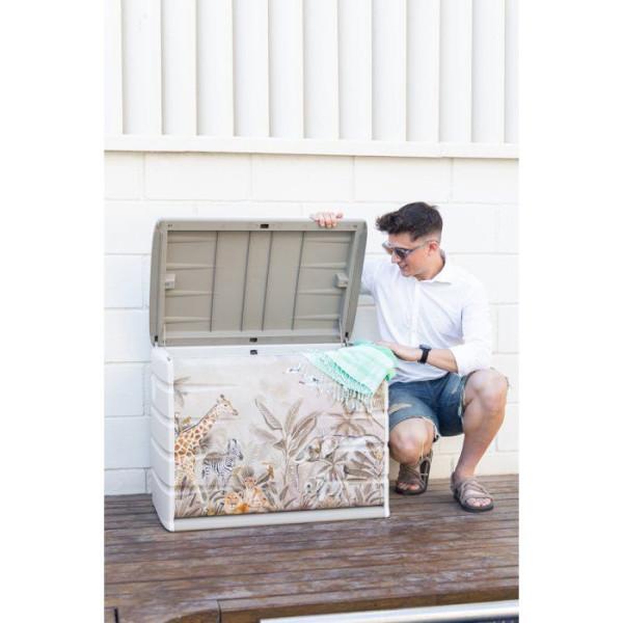 Voir la diapositive 3 : PLASTIKEN Coffre de rangement - plastiken - 260 l - 80 x 61 x 53 cm - safari