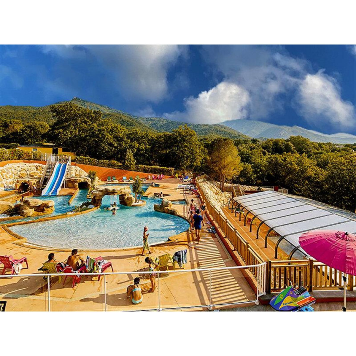 Smartbox 3 jours en famille en mobil-home dans un camping 4* près d'Argelès-sur-Mer - Coffret Cadeau Séjour