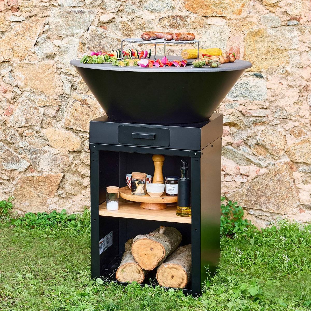 SWEEEK Brasero barbecue Ø81.5cm avec grille de cuisson et espace de rangement