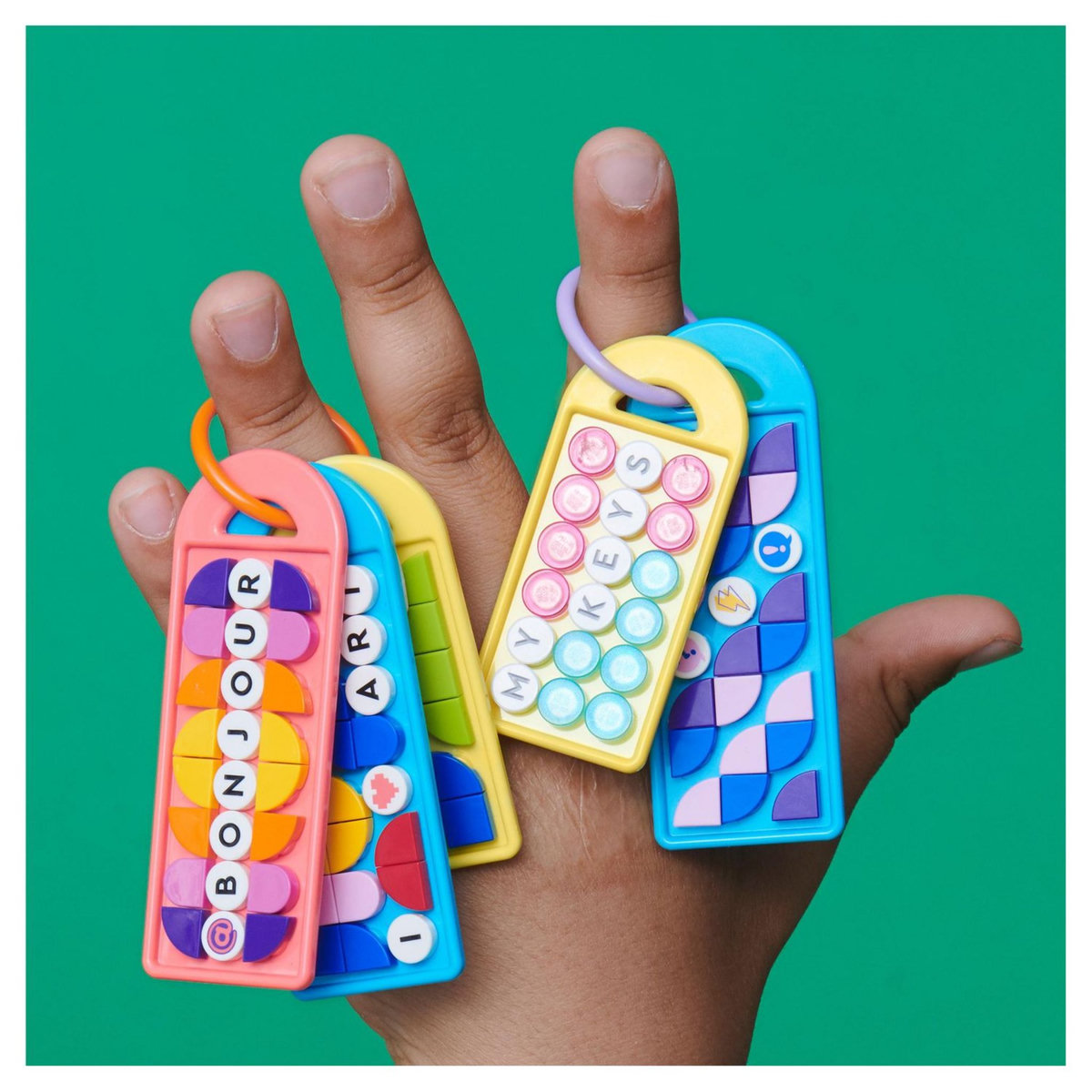 LEGO DOTS 41949 La Méga-Boîte de Porte-clés - Messages, Loisirs Créatifs Enfants