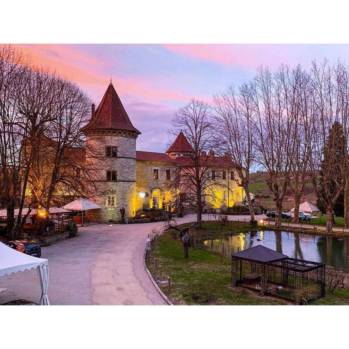 Smartbox Séjour de 2 jours en château 4* avec 2h d'accès au spa près de Lyon - Coffret Cadeau Séjour