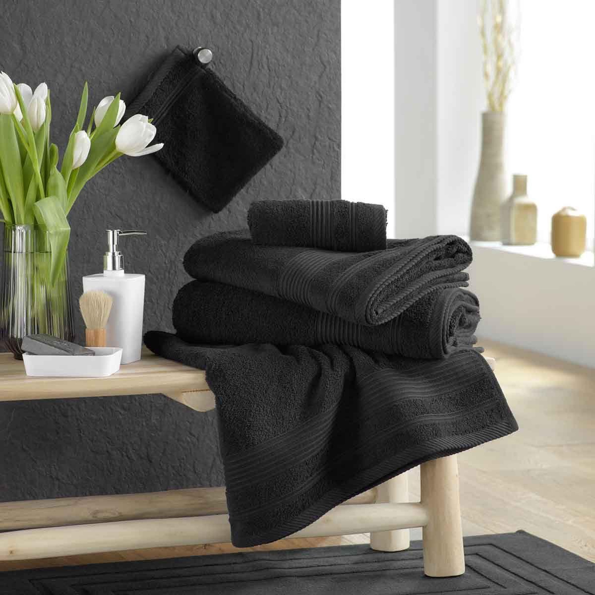 Voir la diapositive 4 : Douceur d'Intérieur Serviette de Toilette  Tendresse  50x90cm Noir