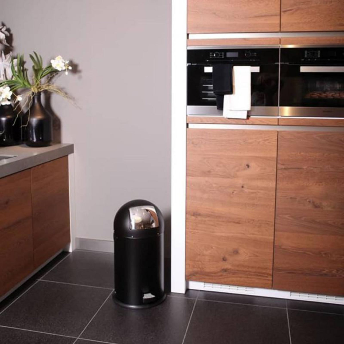 EKO EKO Poubelle à pédale Kickcan 33 L Noir mat