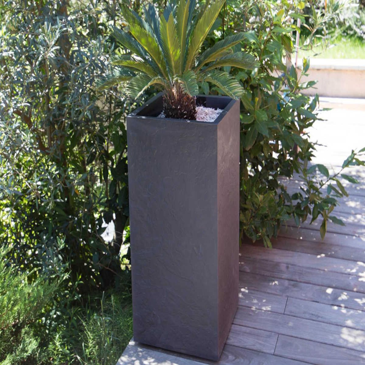 Eda Pot de fleurs carré Haut Volcania - 39,5 x 39,5 x 80 cm - 31 L - Gris anthracite - Eda