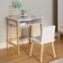 Voir la diapositive 2 : ID MARKET Ensemble bureau + 1 chaise enfant ANATOLE avec niche blanc et bois