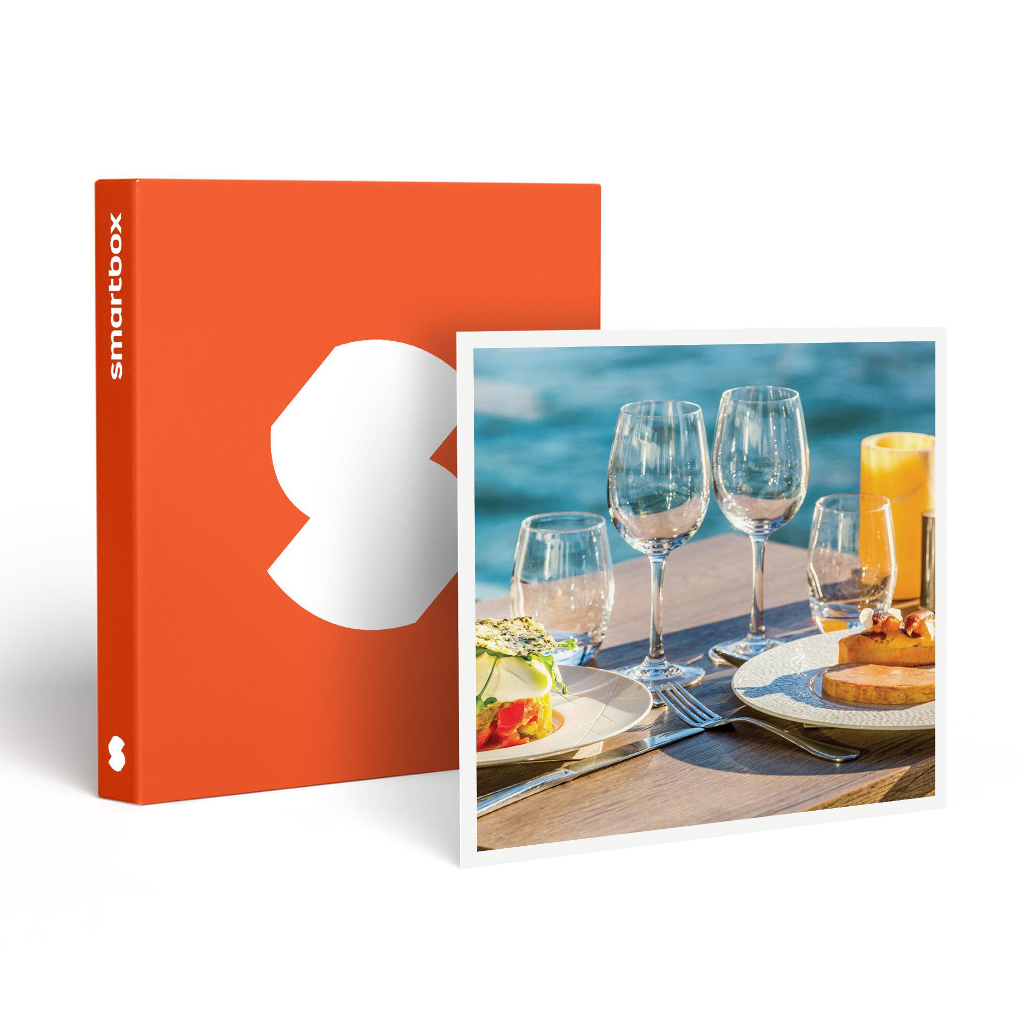 Smartbox Croisière sur la seine à paris avec déjeuner pour 2 - coffret cadeau gastronomie