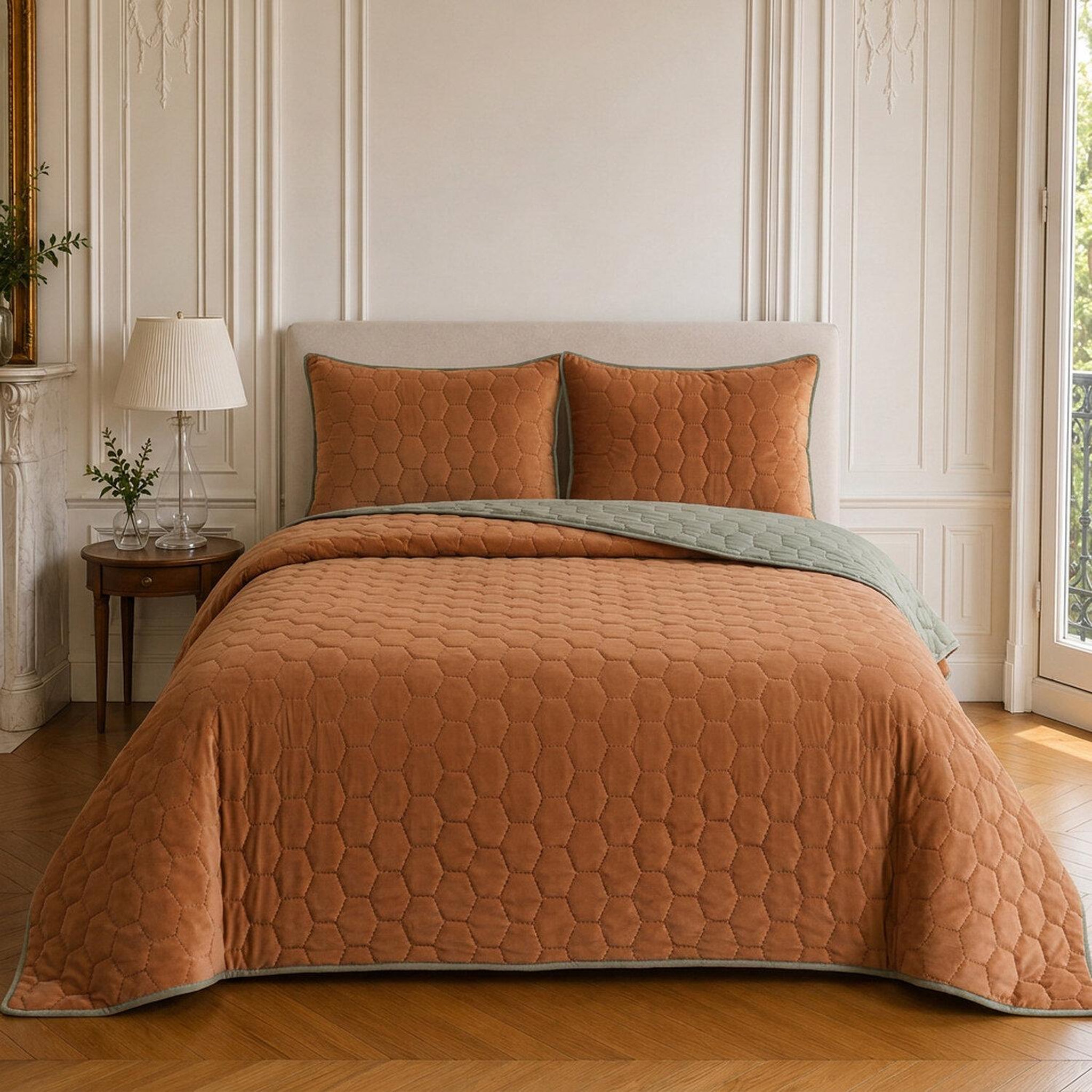 Voir la diapositive 1 : Home collection Couvre-lit matelassé réversible