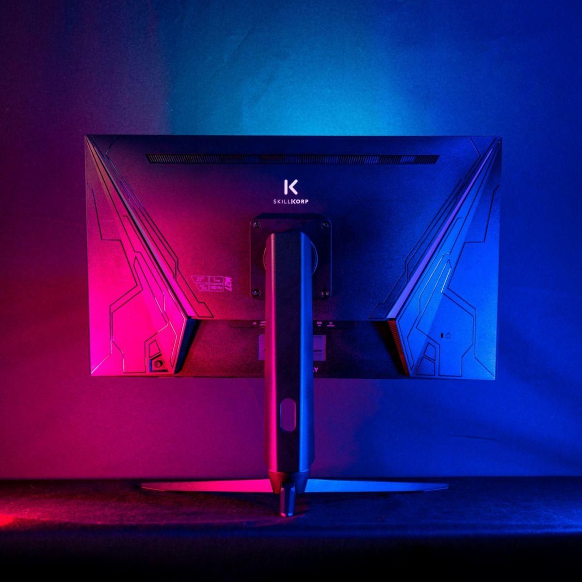 SKILLKORP Ecran PC Gamer M27 Plat 27'' Plat Fast IPS