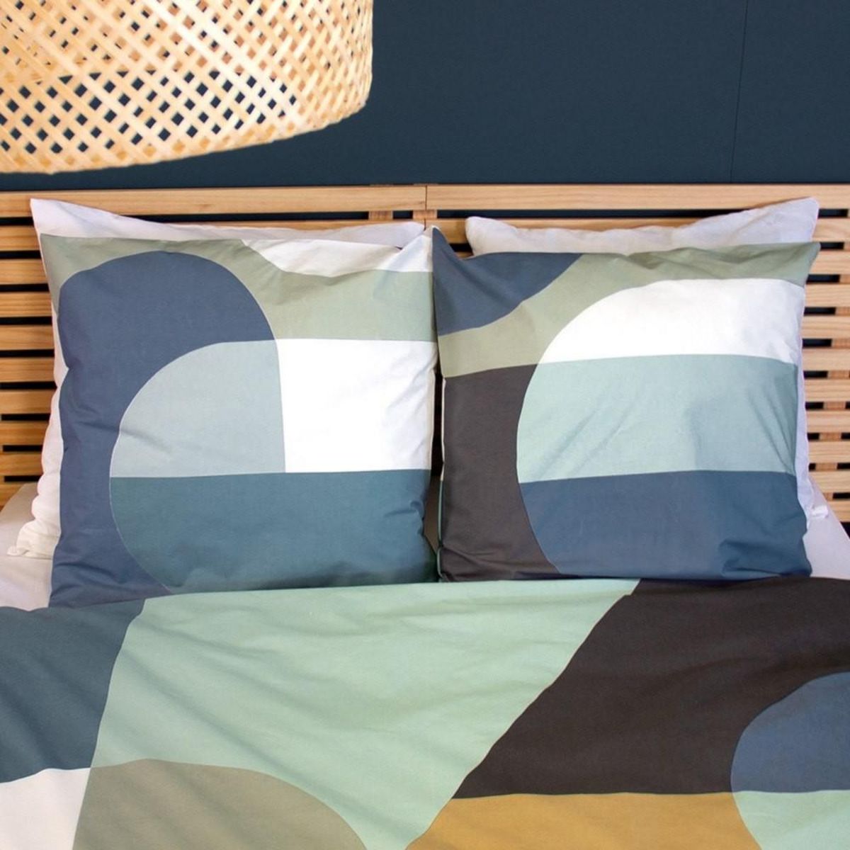 COTE DECO Housse de couette 260x240 JOELE + 2 taies 100% coton 57 fils/cm2