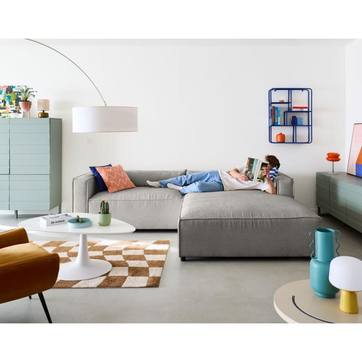 LISA DESIGN Ela - canapé d'angle droit 4 places - en tissu velours relief