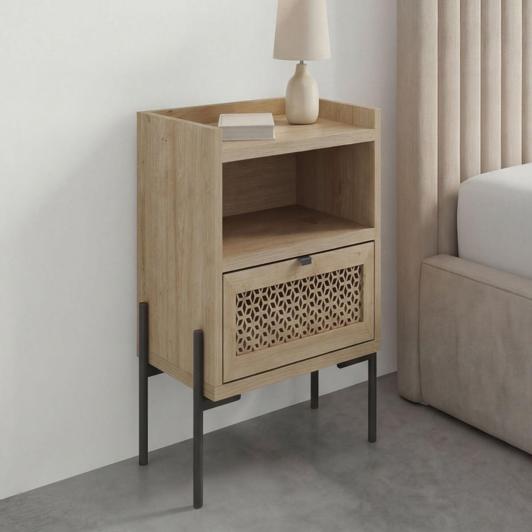 Voir la diapositive 3 : CASANOVA PARIS STERA - Table de chevet 49cm en mélamine - Chêne clair