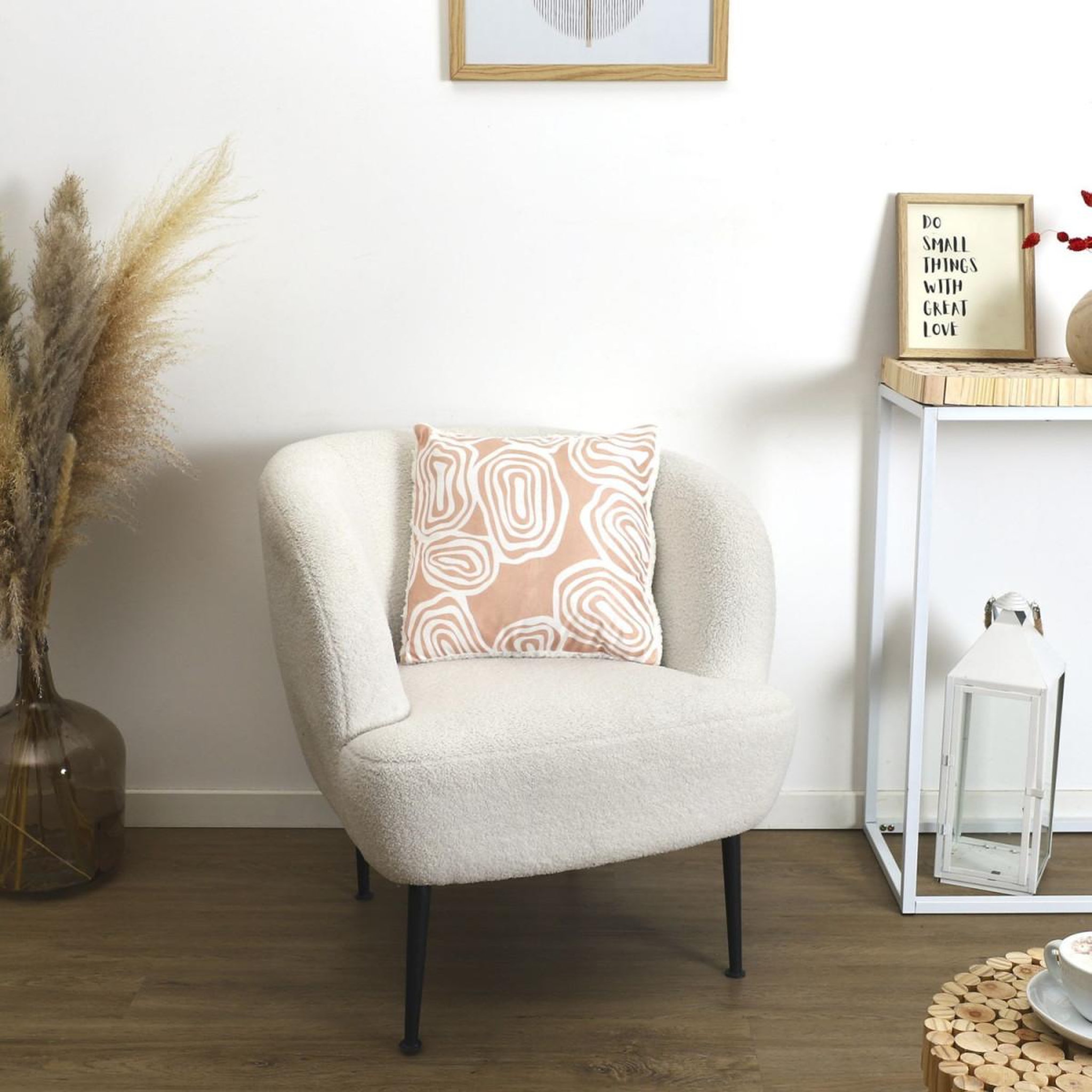 Voir la diapositive 4 : The Home Deco Factory Coussin déco imprimé  crush  40x40cm beige & blanc