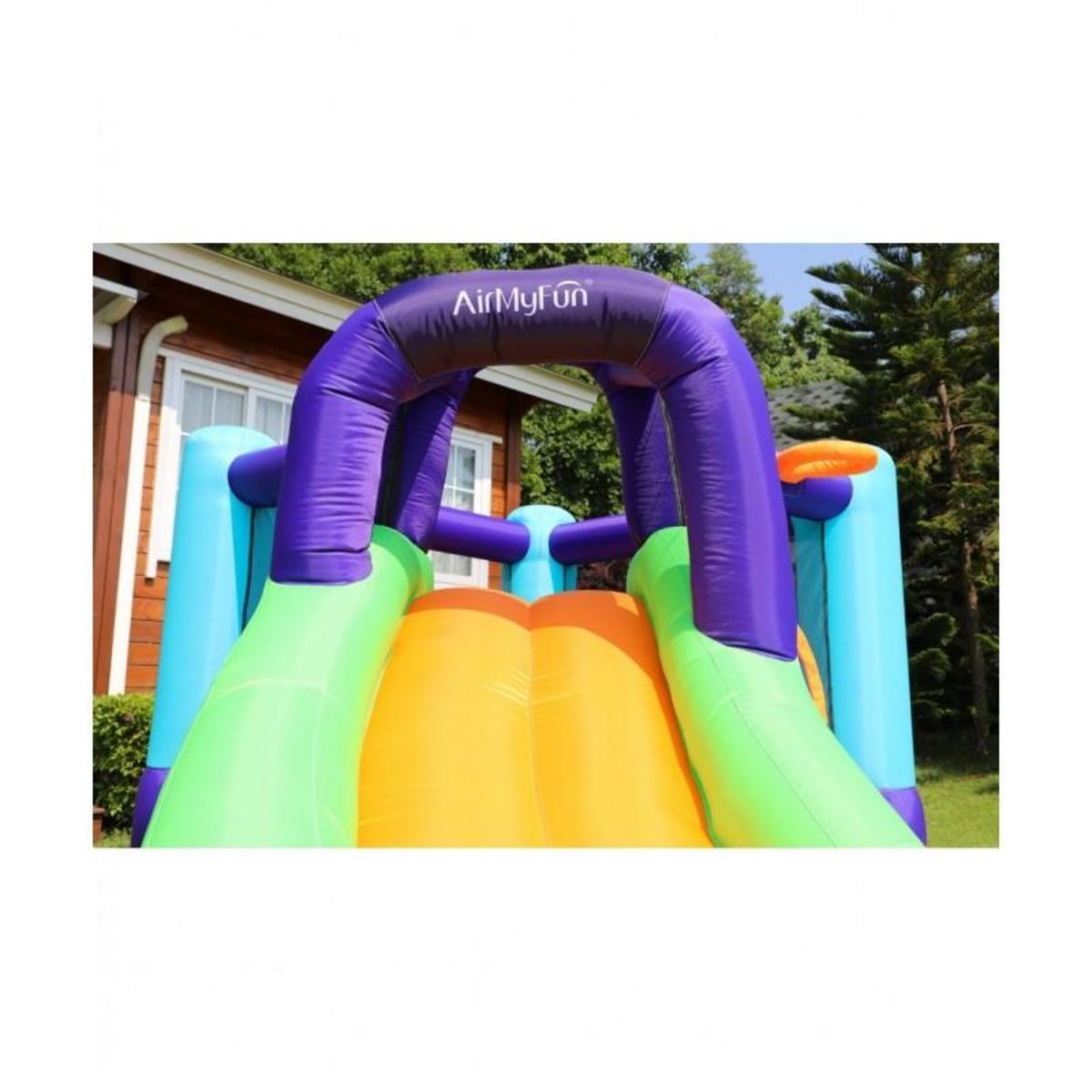 AIRMYFUN Château Aquatique Gonflable Magic Island avec toboggan et canons à eau, 430x380x190 cm - souffleur et sac de rangement inclus