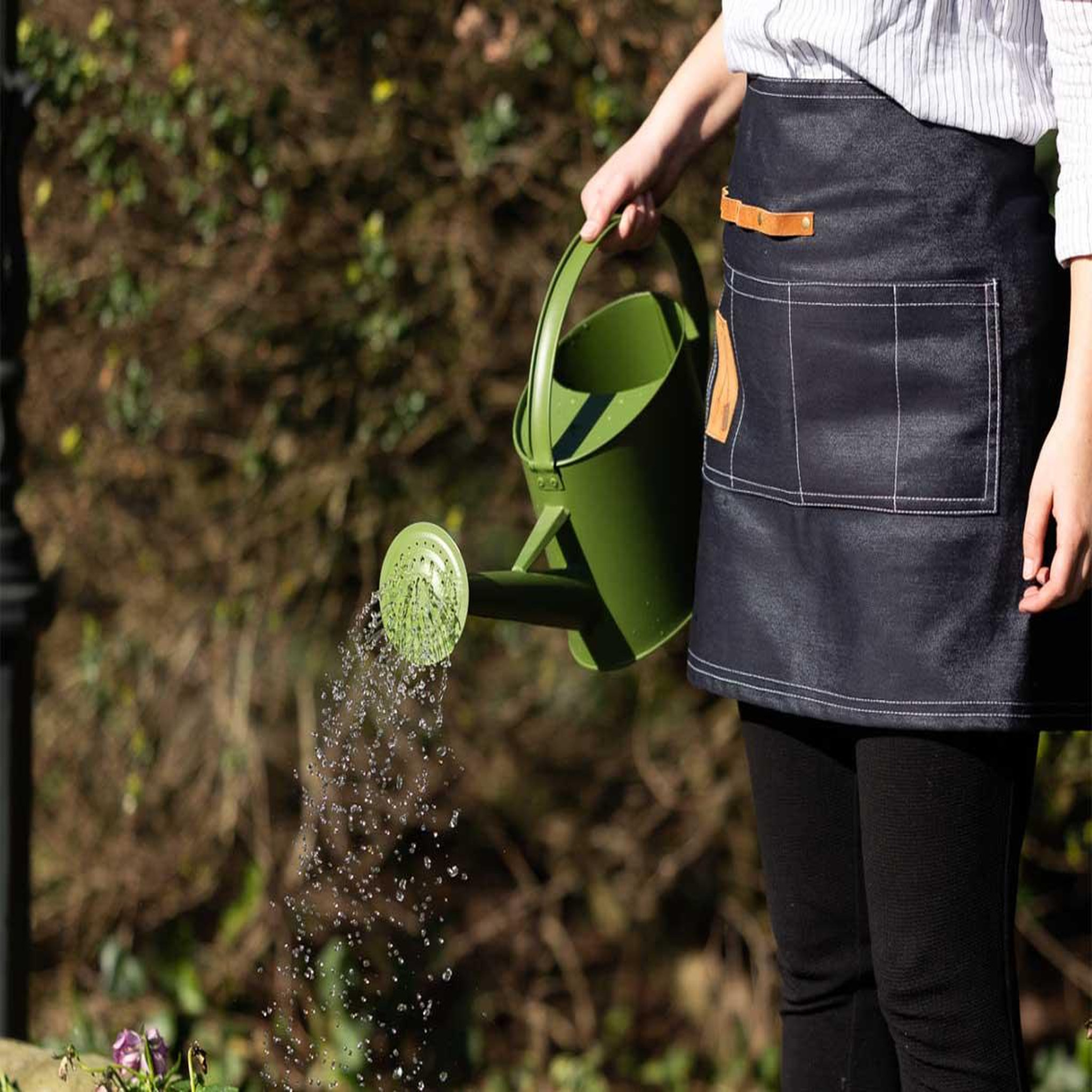 Voir la diapositive 5 : ESSCHERT DESIGN Tablier de jardinage pour femme en jean - esschert design