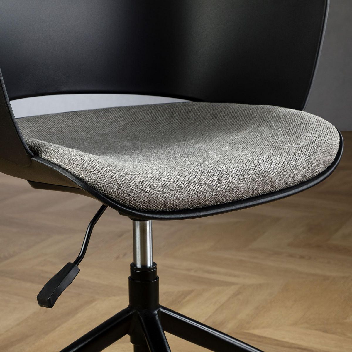 IDIMEX Chaise de bureau pivotante DAGMA, en plastique