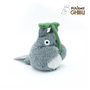 Voir la diapositive 3 : SEMIC Peluche Beanbag Totoro Avec Sa Feuille - Mon Voisin Totoro