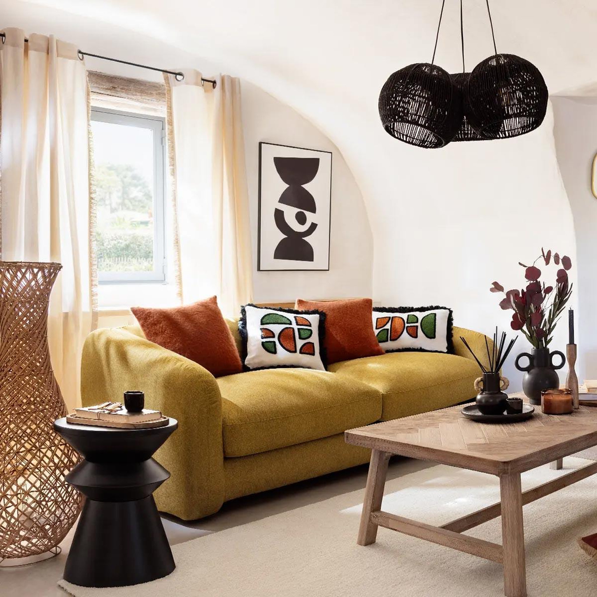 Voir la diapositive 4 : ATMOSPHERA Table à café ronde design  sohan  48cm noir