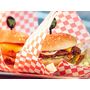 Voir la diapositive 2 : Smartbox Repas gourmand et éthique : burger avec frites dans un fast-food 100 % vegan - Coffret Cadeau Gastronomie