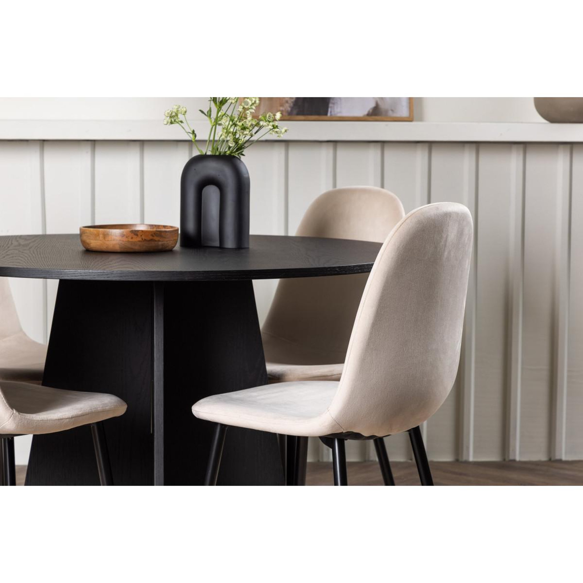 Voir la diapositive 4 : Paris Prix Ensemble table à manger & 4 chaises  bootcut & polar  110cm beige & noir