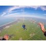 Voir la diapositive 3 : Smartbox Saut en parachute tandem - Coffret Cadeau Sport & Aventure