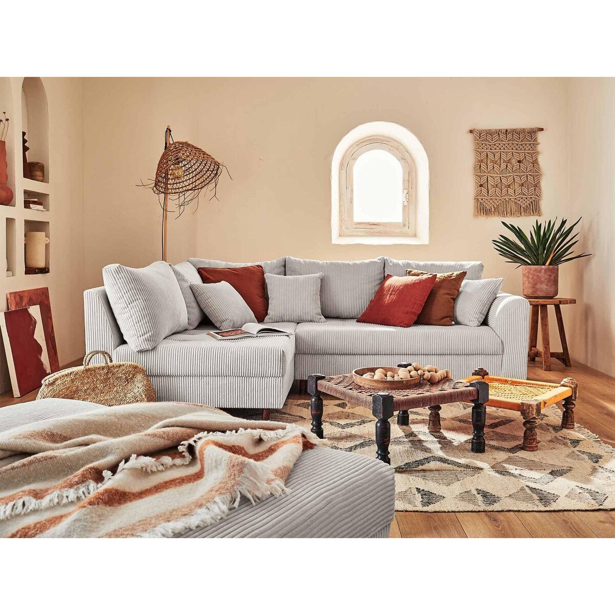 LISA DESIGN Rune - canapé d'angle gauche - 4 places - avec pouf d'appoint - en velours côtelé