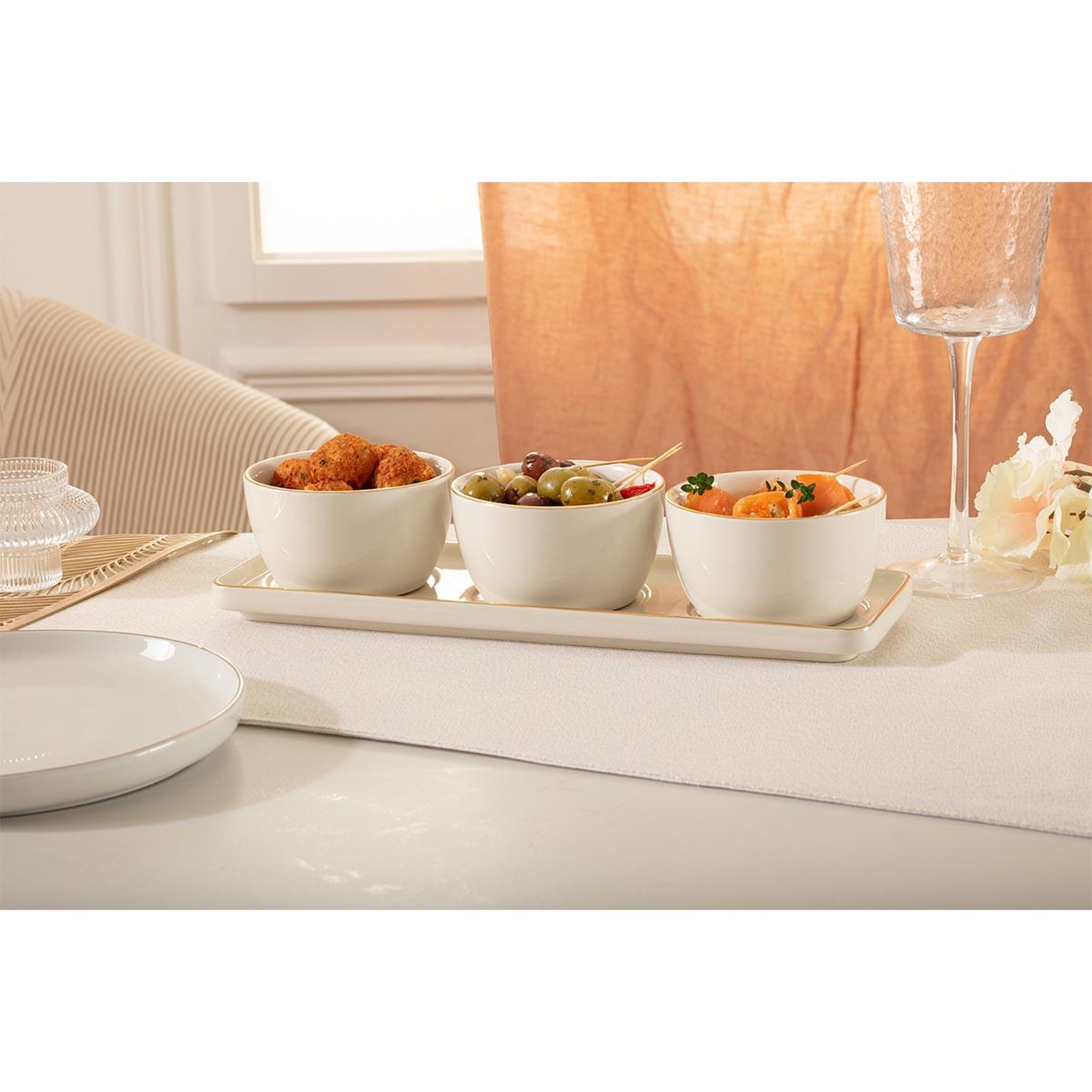Voir la diapositive 5 : SECRET DE GOURMET Service apéritif 4 pièces en céramique  arya  9cm blanc