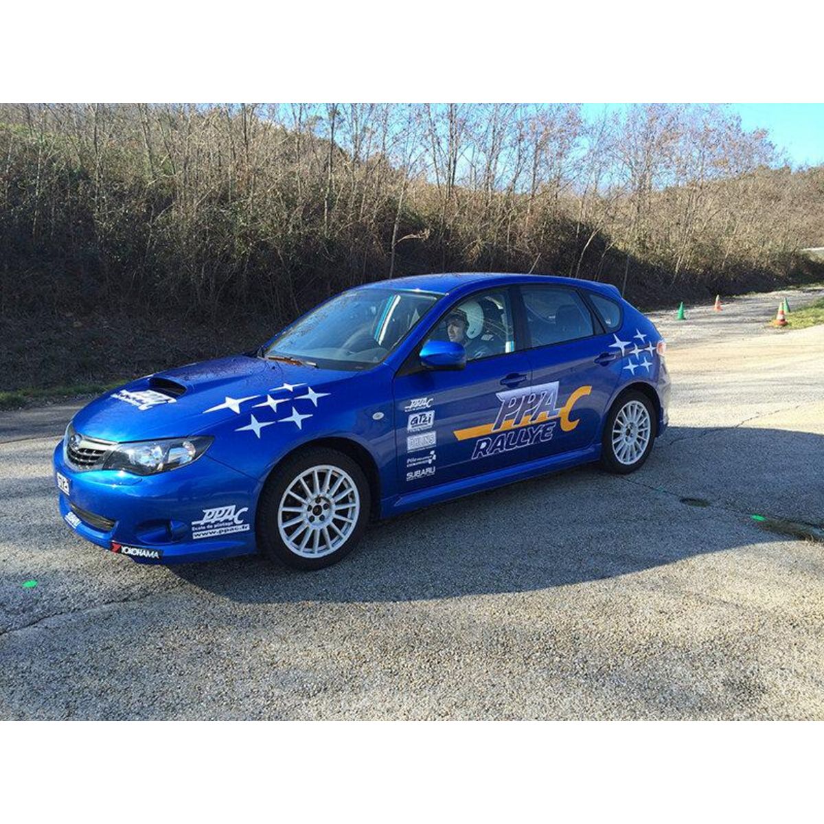 Smartbox Stage rallye 18 tours de circuit en Subaru Impreza WRX pour 1 passionné de vitesse - Coffret Cadeau Sport & Aventure