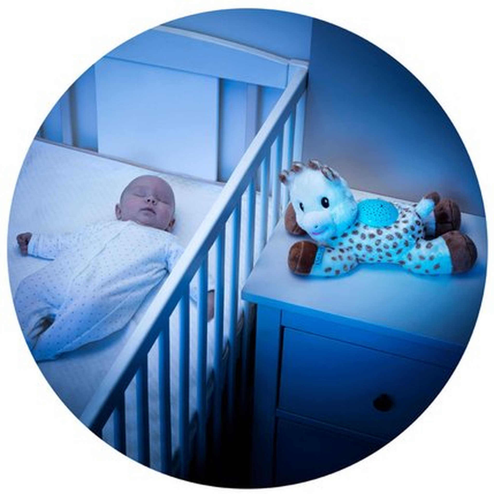 Voir la diapositive 3 : VULLI Peluche light and dreams - Sophie la girafe
