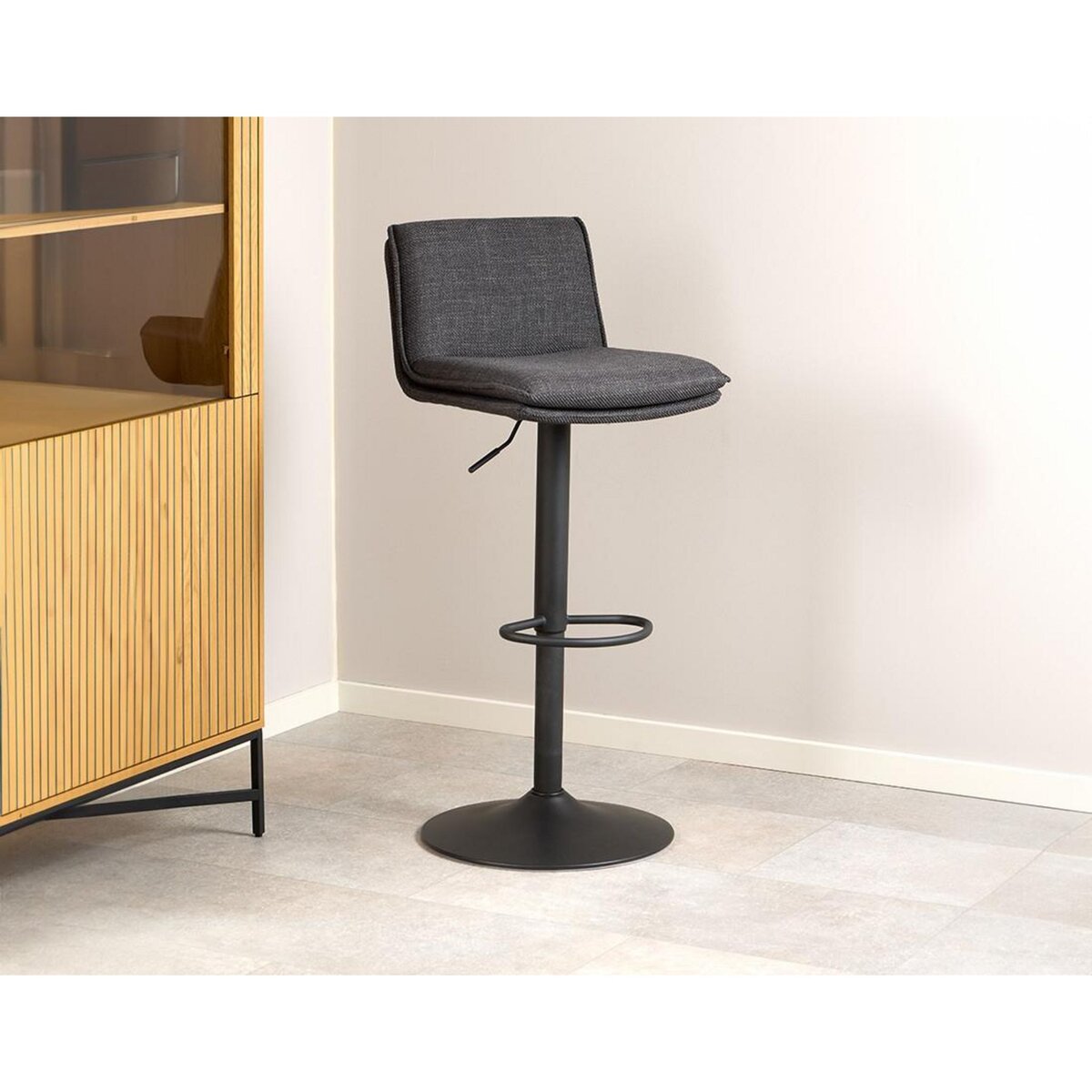 LISA DESIGN Alora - lot de 2 tabourets - ajustables et pivotants - en tissu